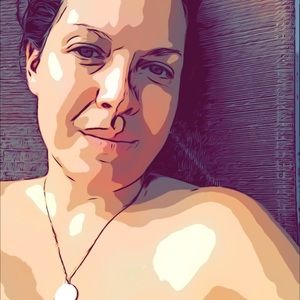 Meet your Posher, Suzanne